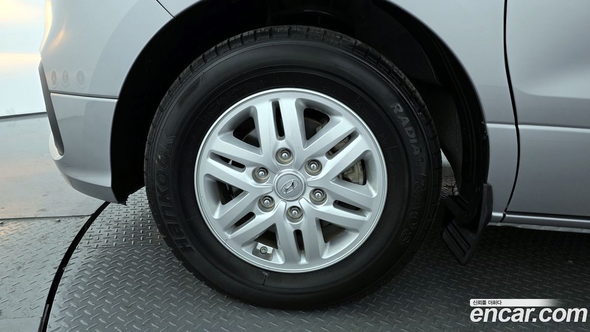Hyundai Starex 2021