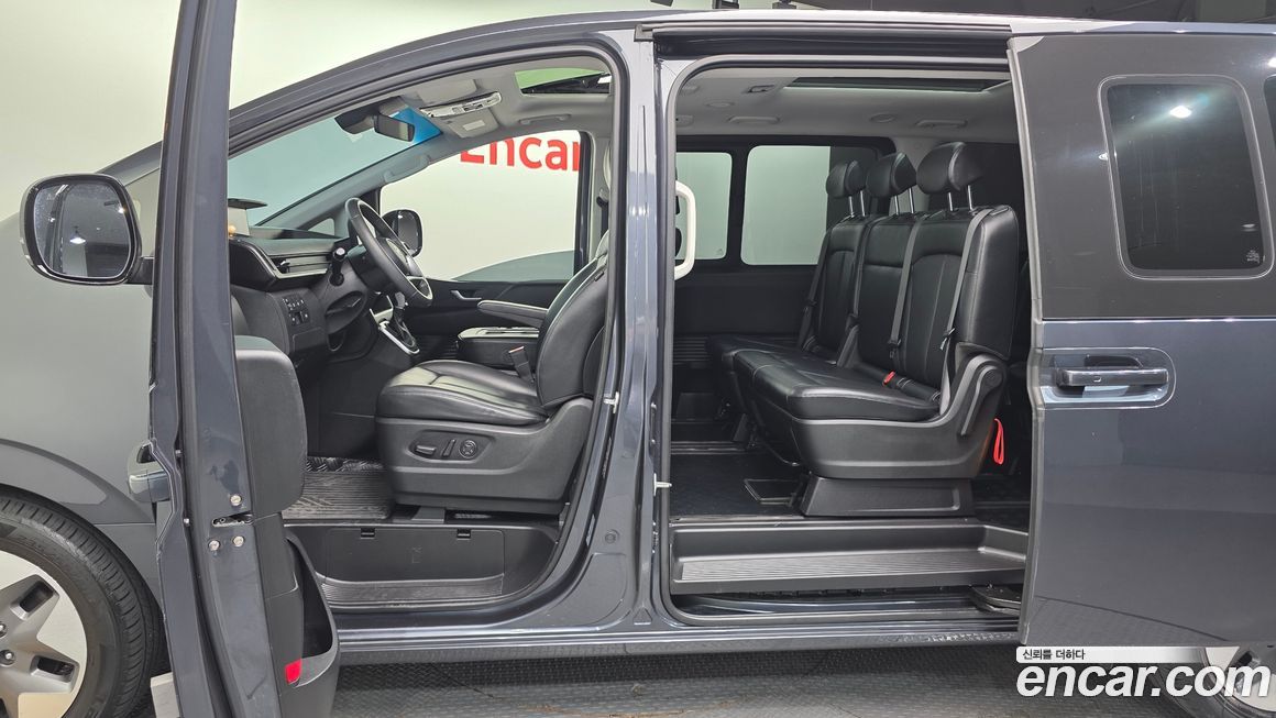 Hyundai Staria 2022