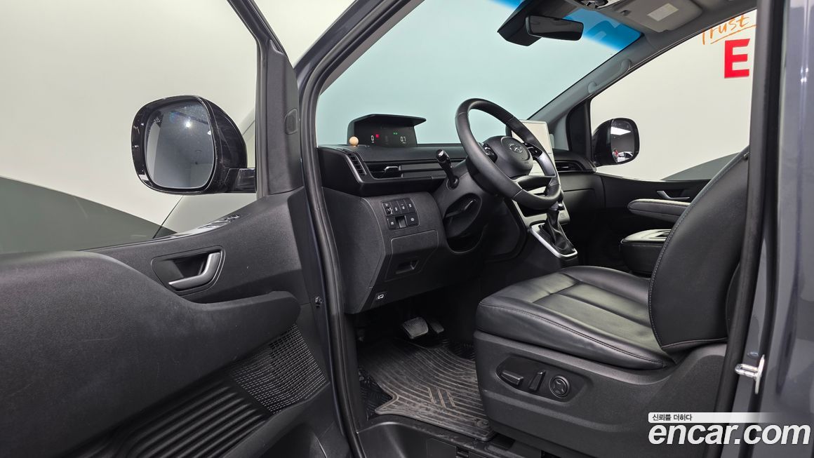 Hyundai Staria 2022
