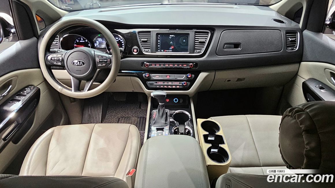 Kia Canival 2019