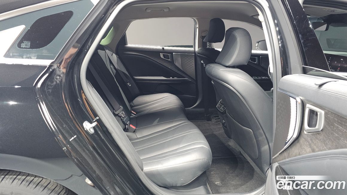Kia K8 2023