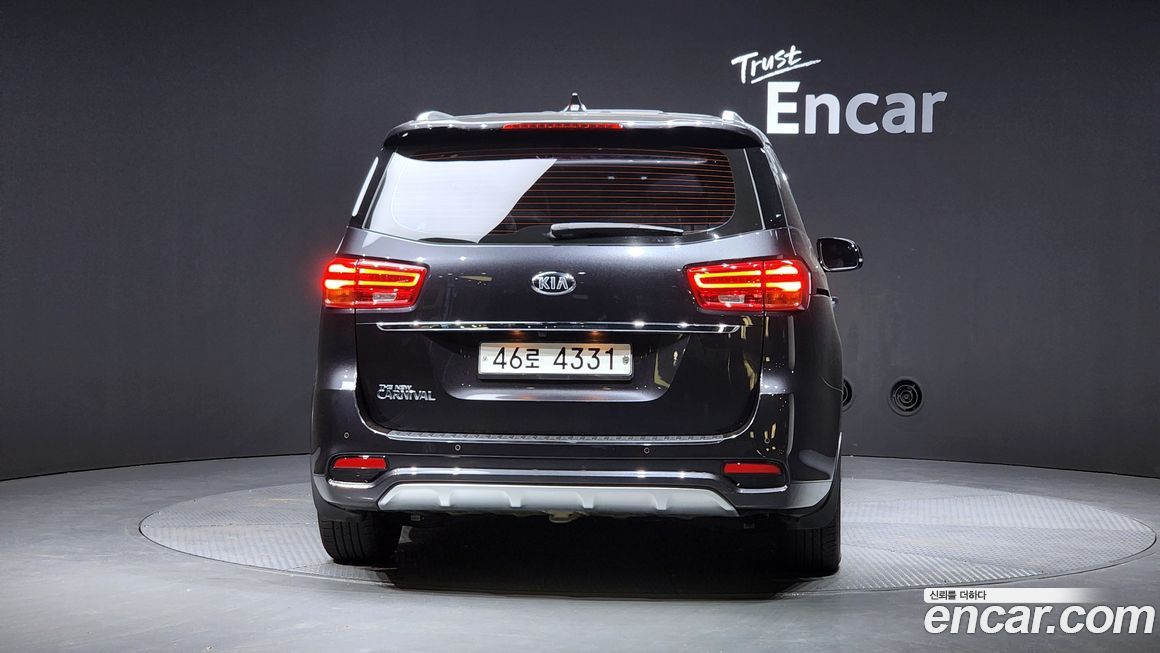 Kia Canival 2019