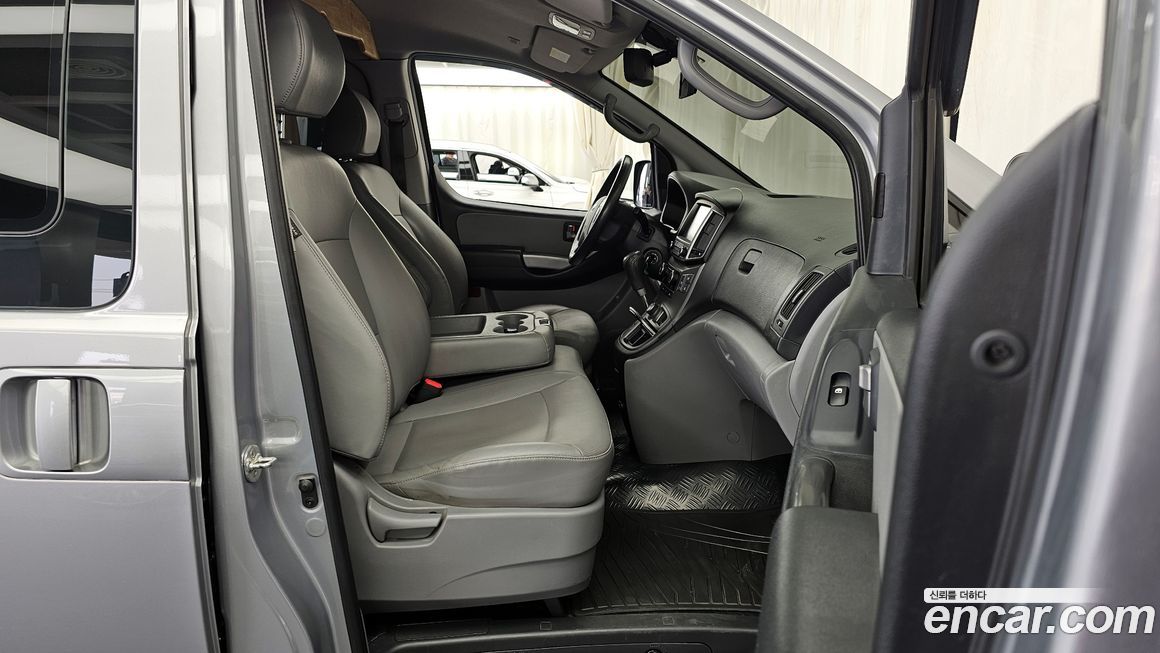 Hyundai Starex 2018