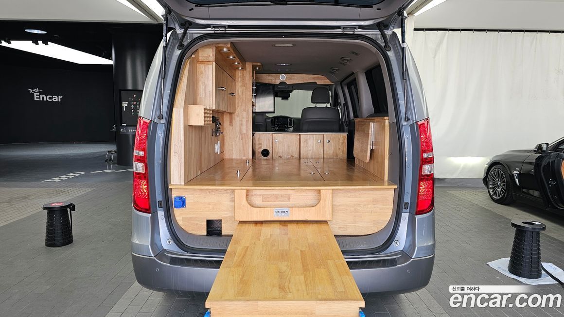 Hyundai Starex 2018