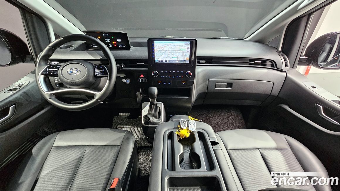 Hyundai Staria 2023