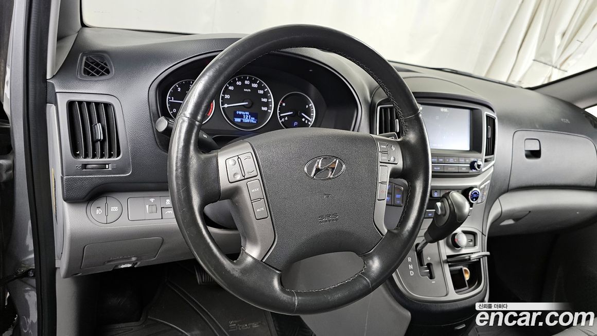 Hyundai Starex 2018