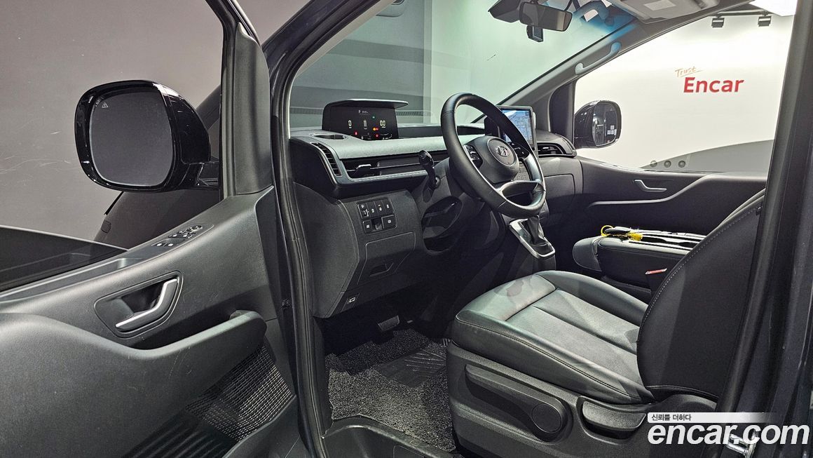 Hyundai Staria 2023
