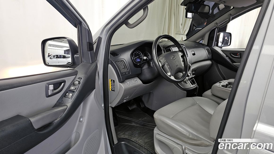 Hyundai Starex 2018