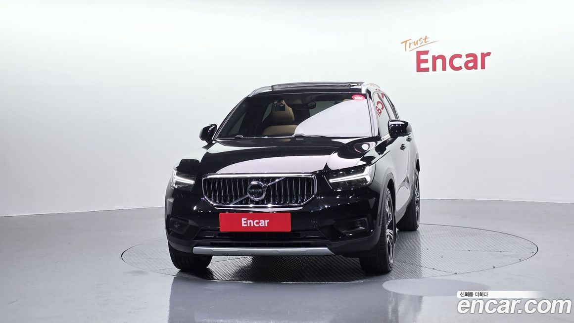 Volvo XC40 2021