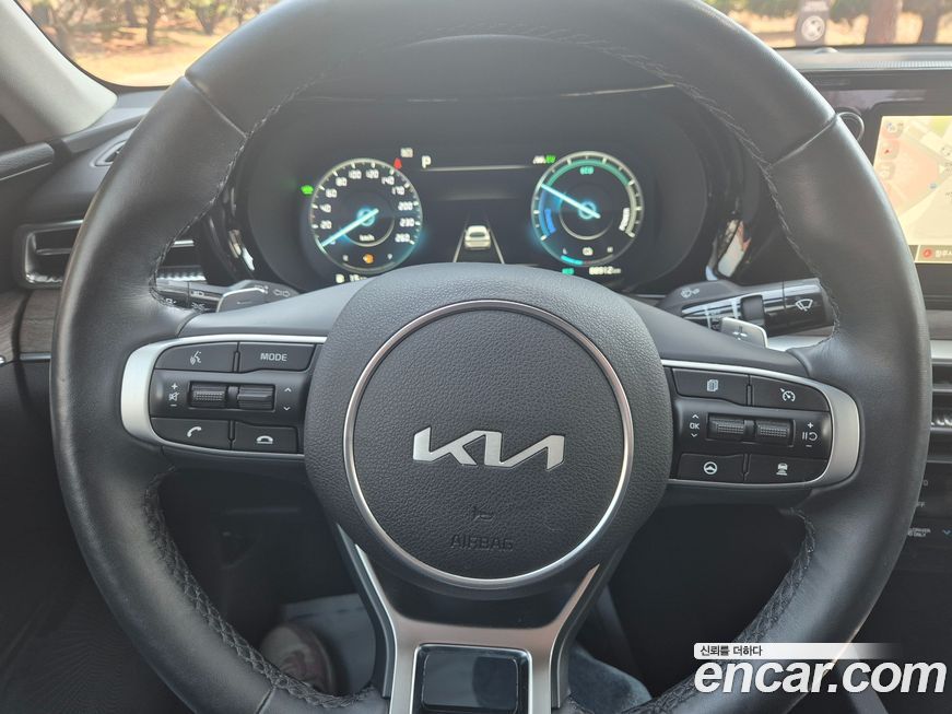 Kia K5 2023