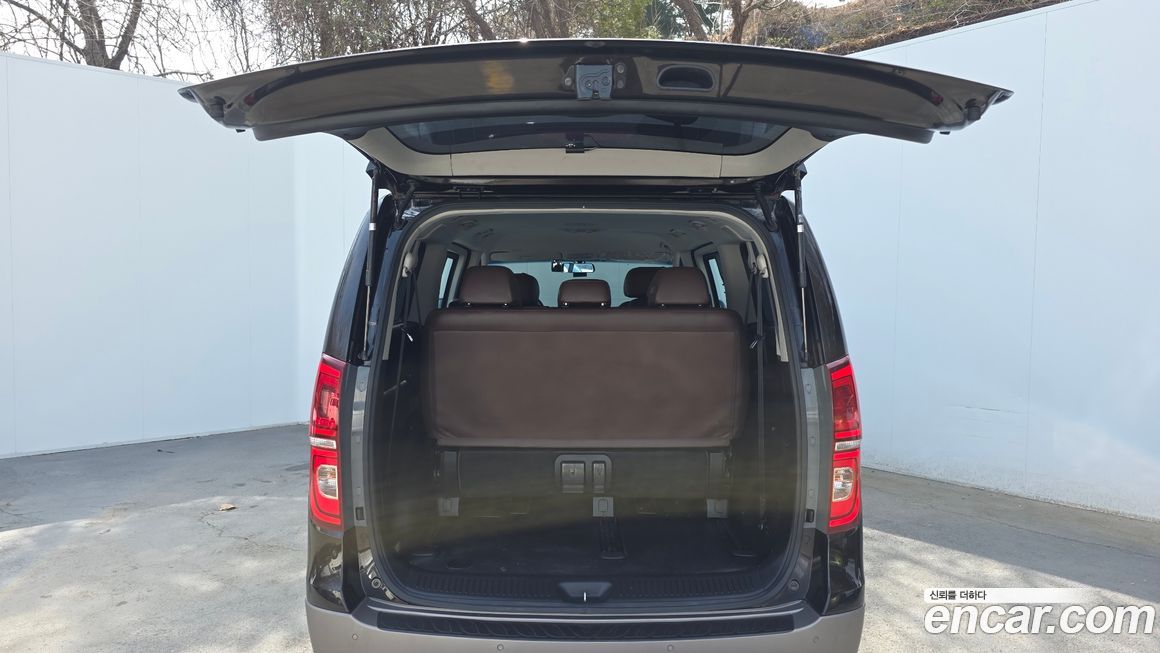 Hyundai Starex 2019