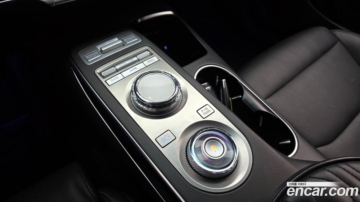 Genesis GV70 2021