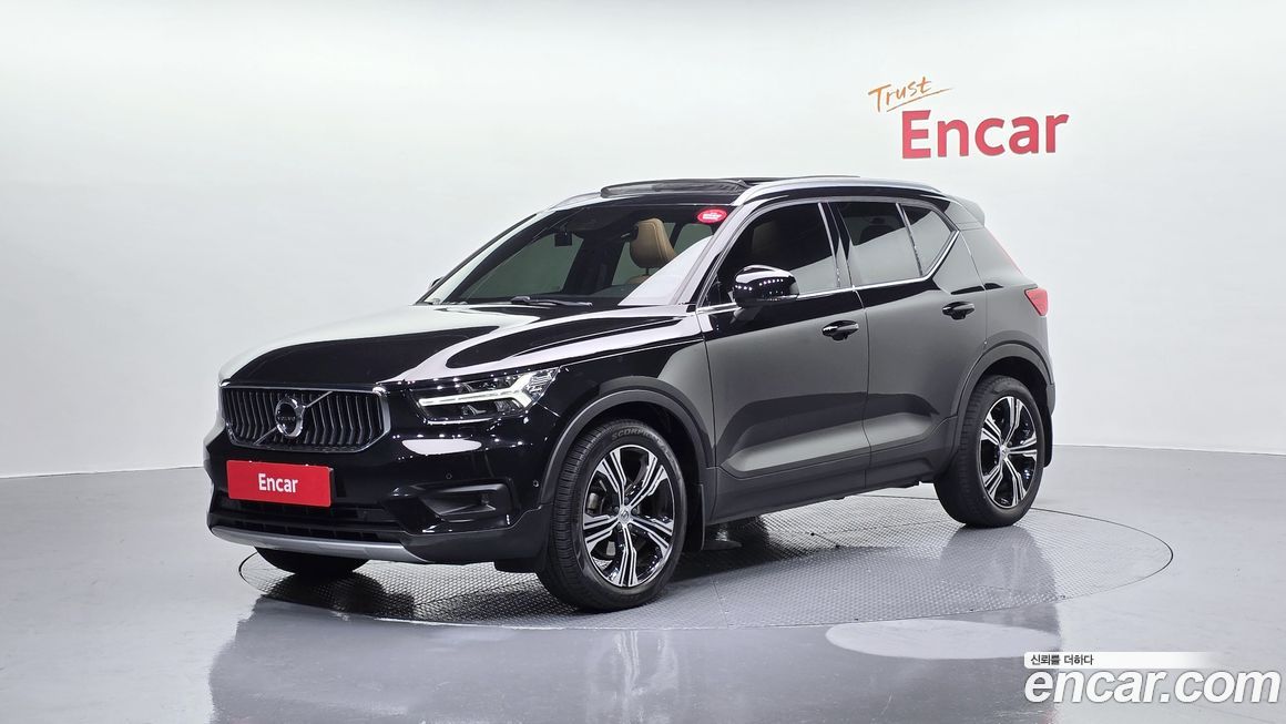 Volvo XC40 2021