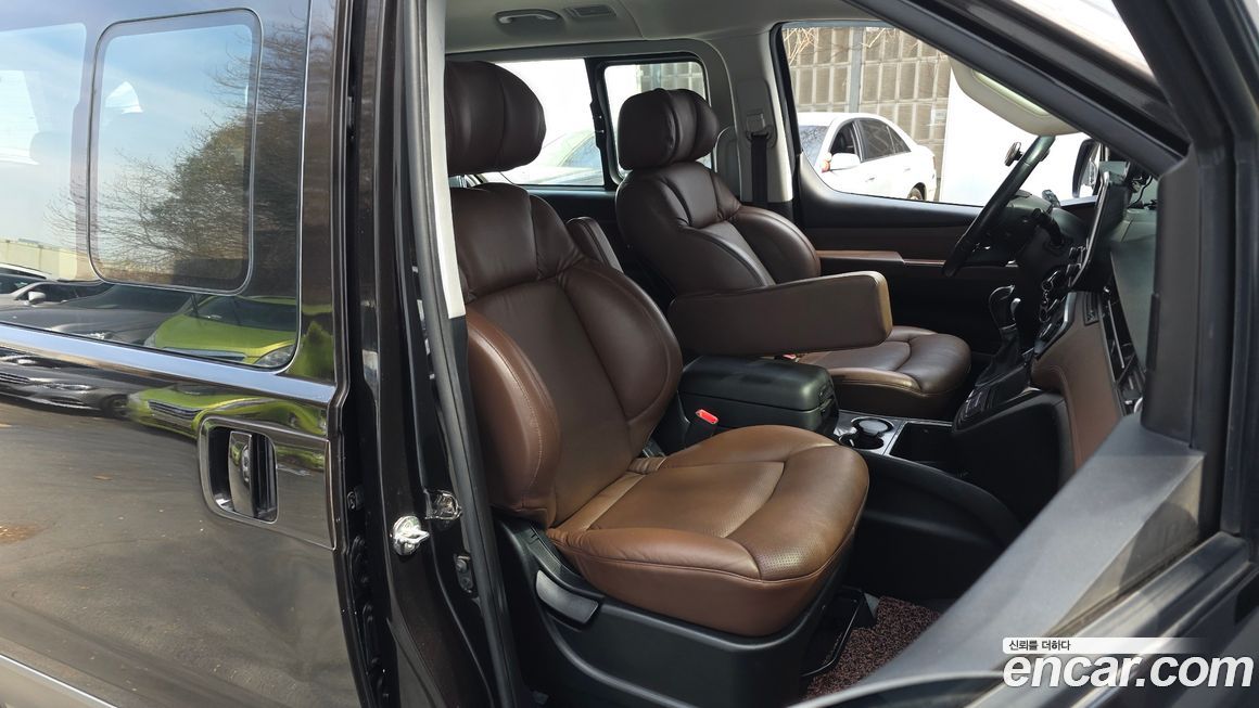Hyundai Starex 2019