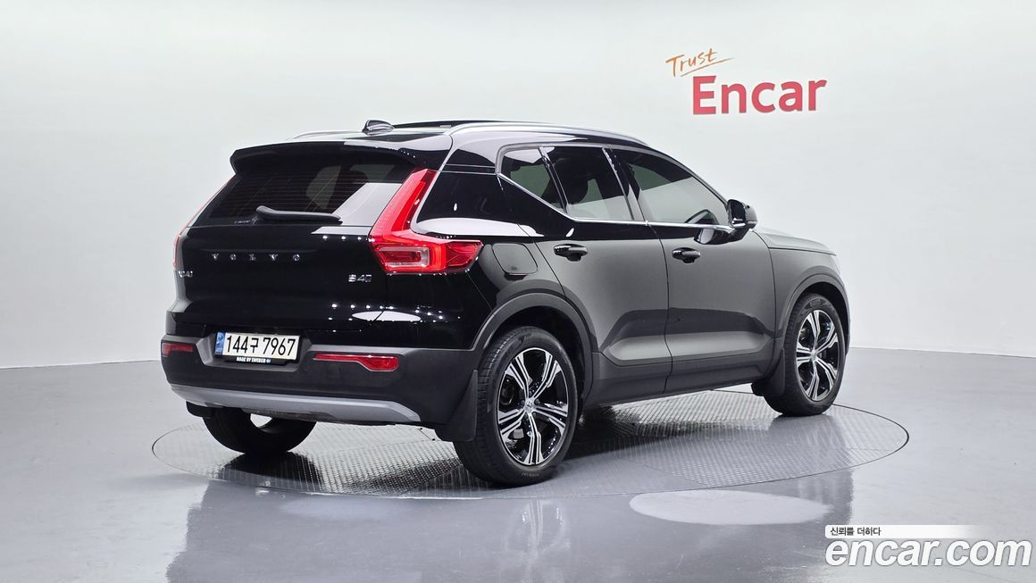 Volvo XC40 2021