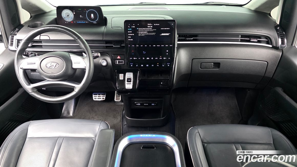 Hyundai Staria 2023