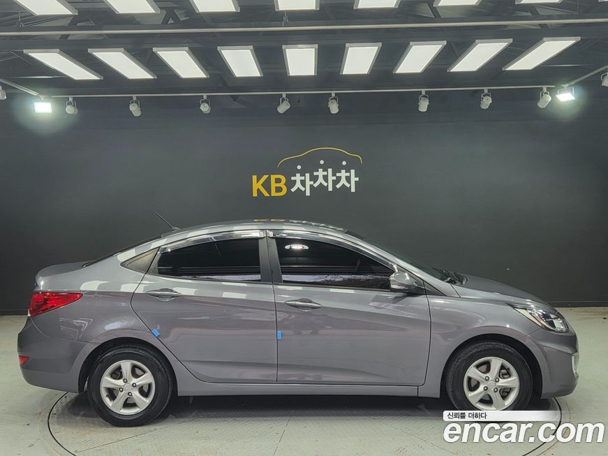 Hyundai Accent 2014