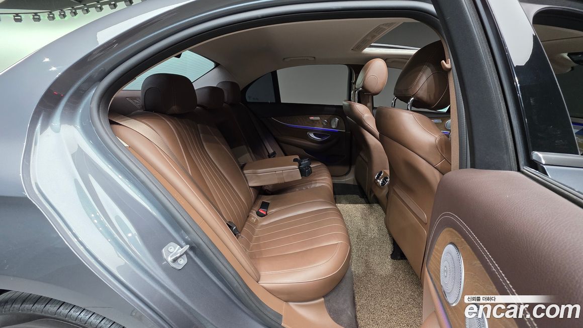 Mercedes-Benz E-Class 2018