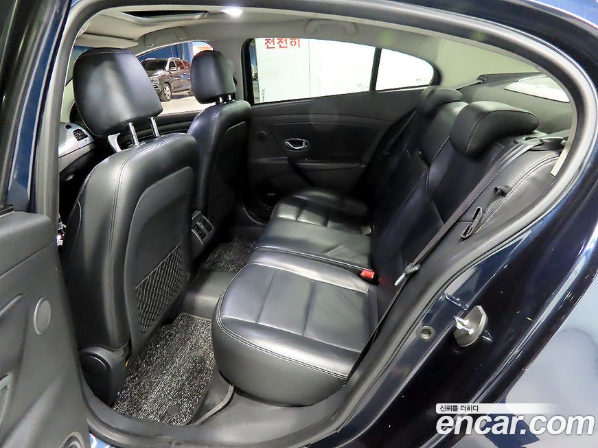 Renault-KoreaSamsung SM3 2011