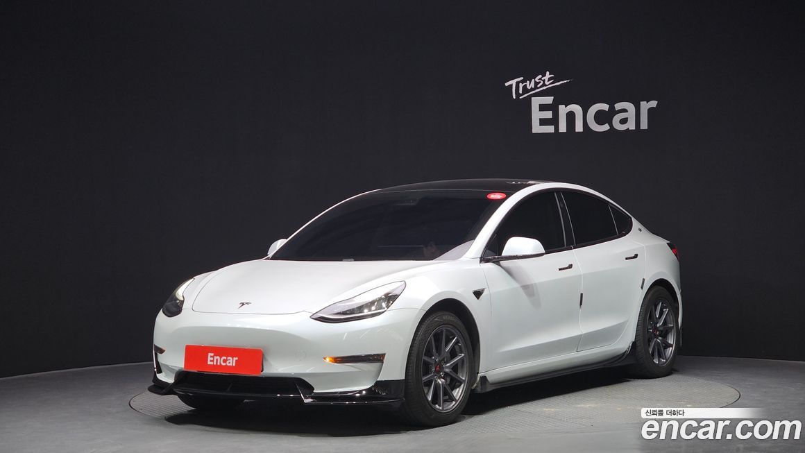 Tesla Model 3 2020