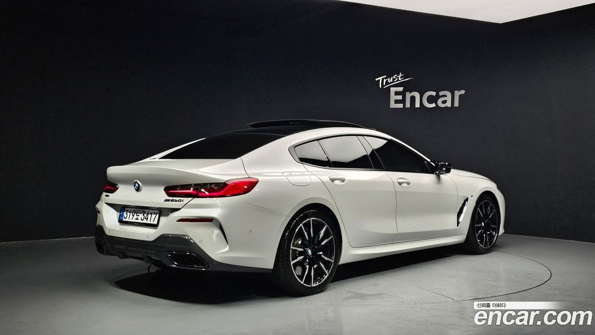BMW 8-Series 2025