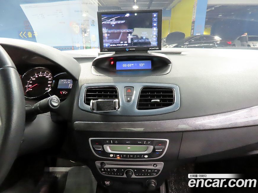 Renault-KoreaSamsung SM3 2011