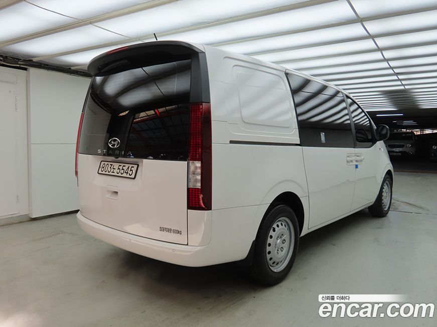 Hyundai Staria 2023