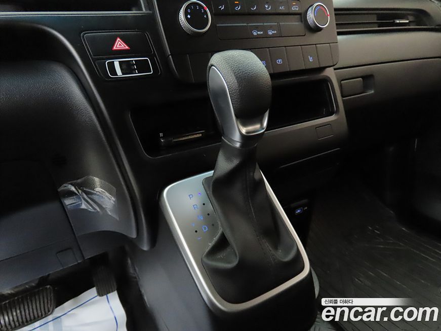 Hyundai Staria 2023