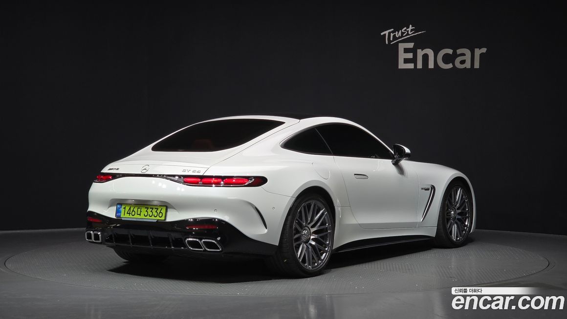 Mercedes-Benz AMG GT 2025