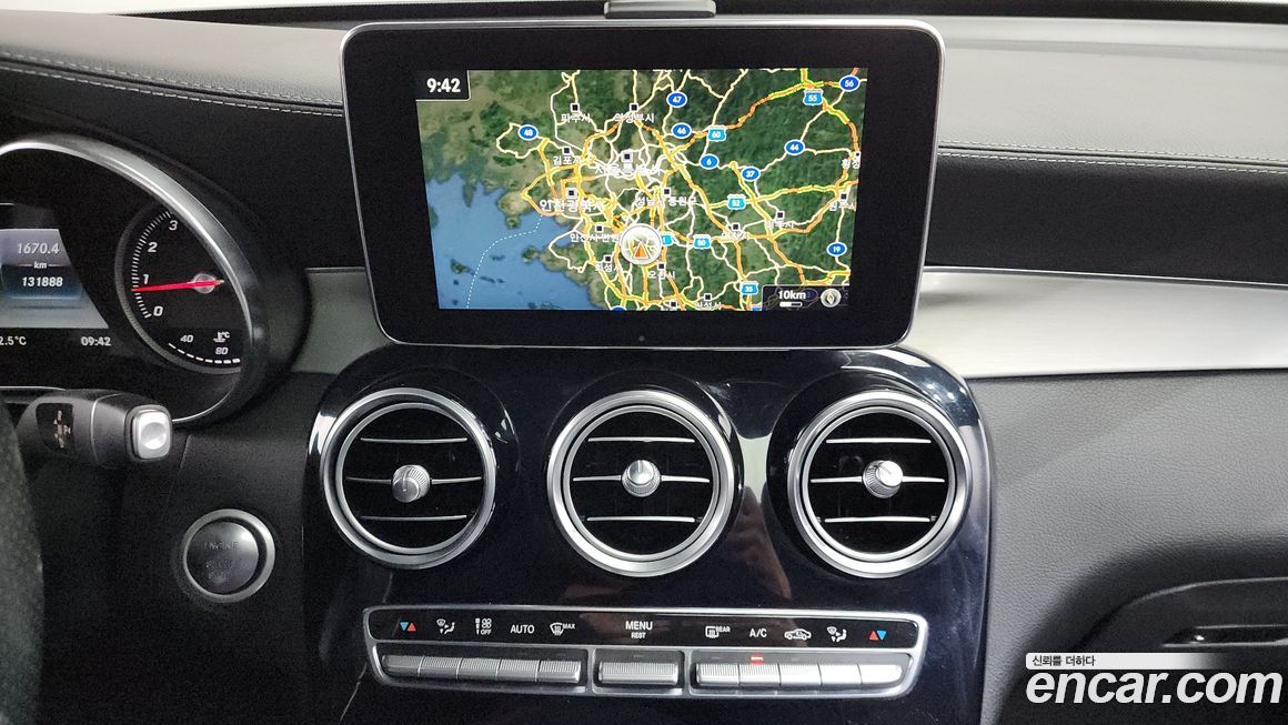 Mercedes-Benz GLC-Class 2019