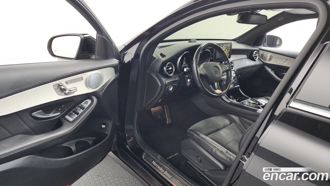 Mercedes-Benz GLC-Class 2019