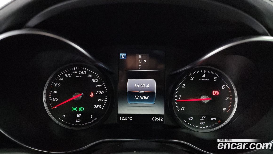 Mercedes-Benz GLC-Class 2019