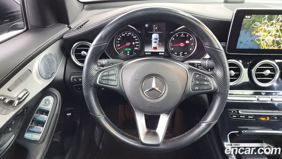 Mercedes-Benz GLC-Class 2019