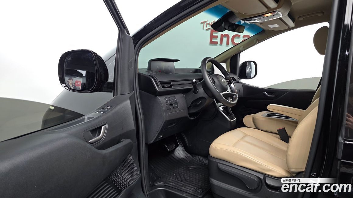 Hyundai Staria 2022
