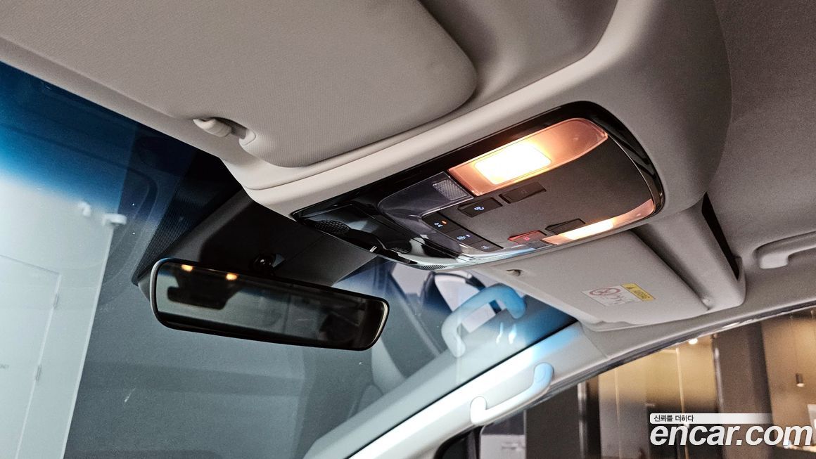 Hyundai Staria 2023