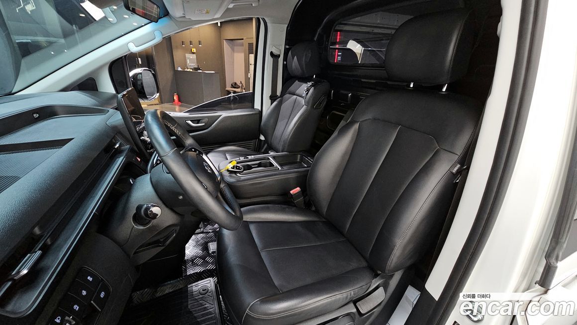 Hyundai Staria 2023
