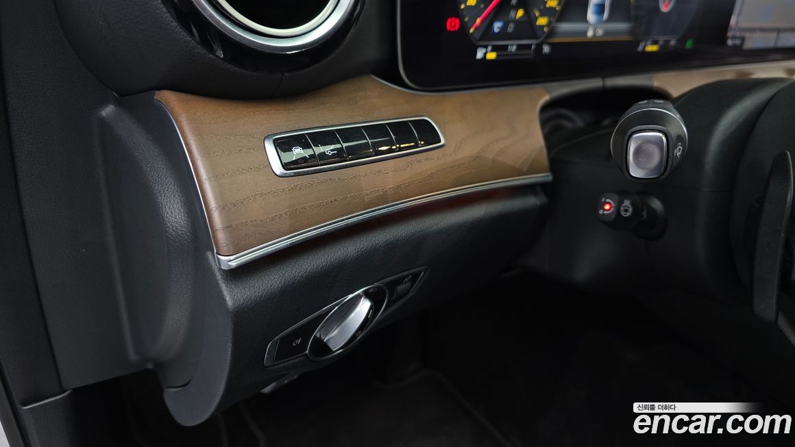 Mercedes-Benz E-Class 2019