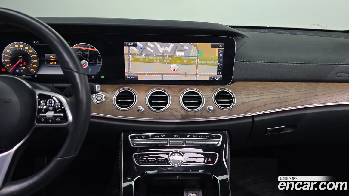 Mercedes-Benz E-Class 2019