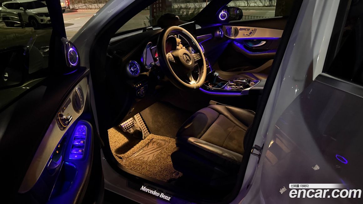 Mercedes-Benz GLC-Class 2019