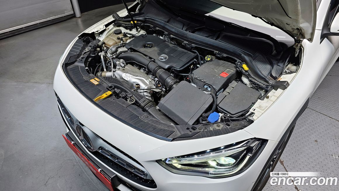 Mercedes-Benz GLA-Class 2020