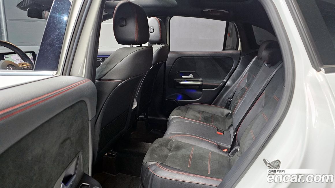 Mercedes-Benz GLA-Class 2020