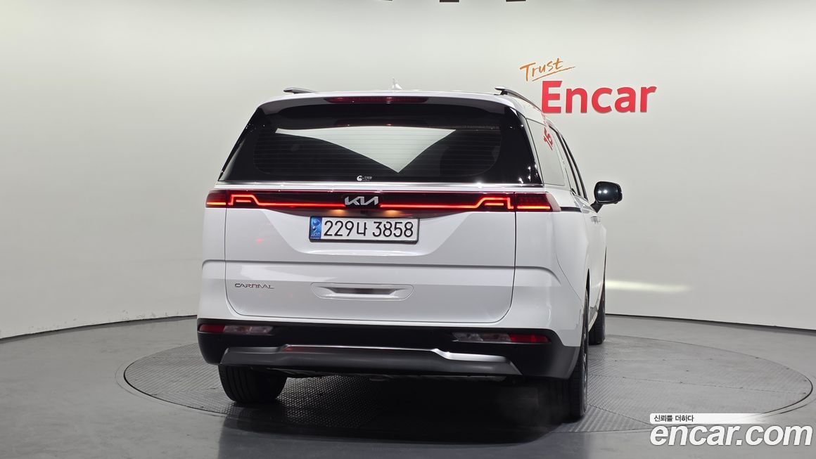 Kia Canival 2023