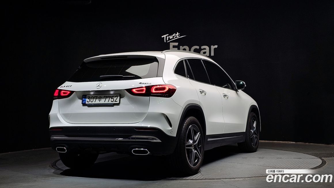 Mercedes-Benz GLA-Class 2020