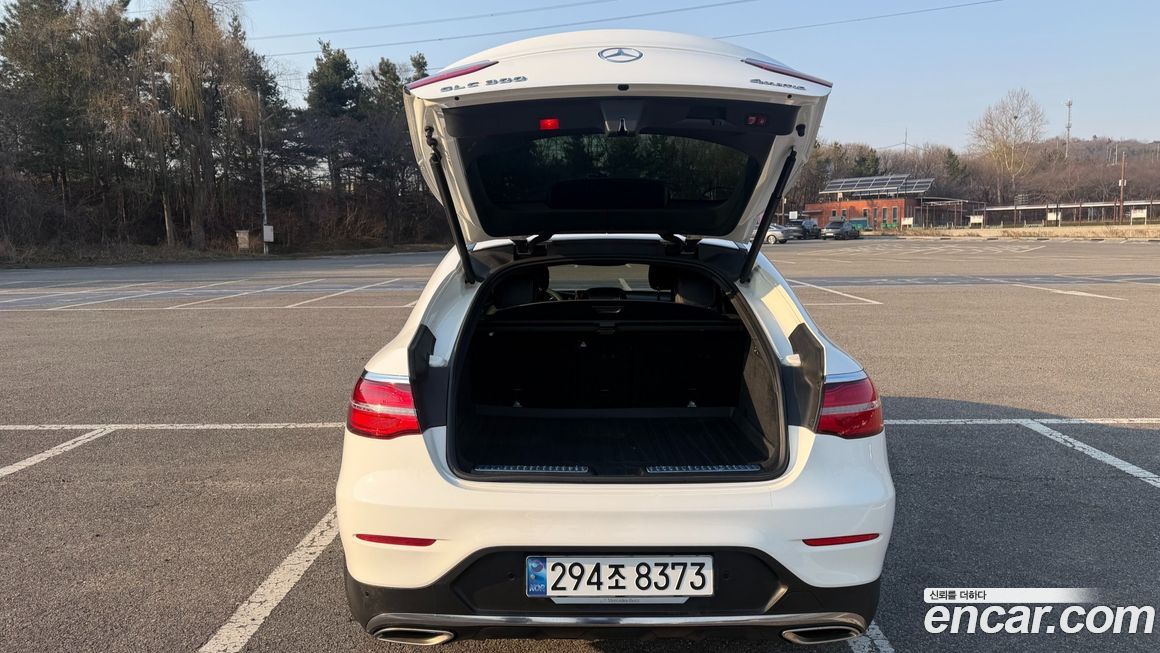 Mercedes-Benz GLC-Class 2019