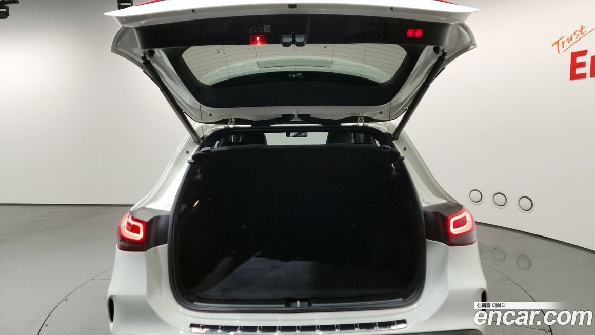 Mercedes-Benz EQA 2022