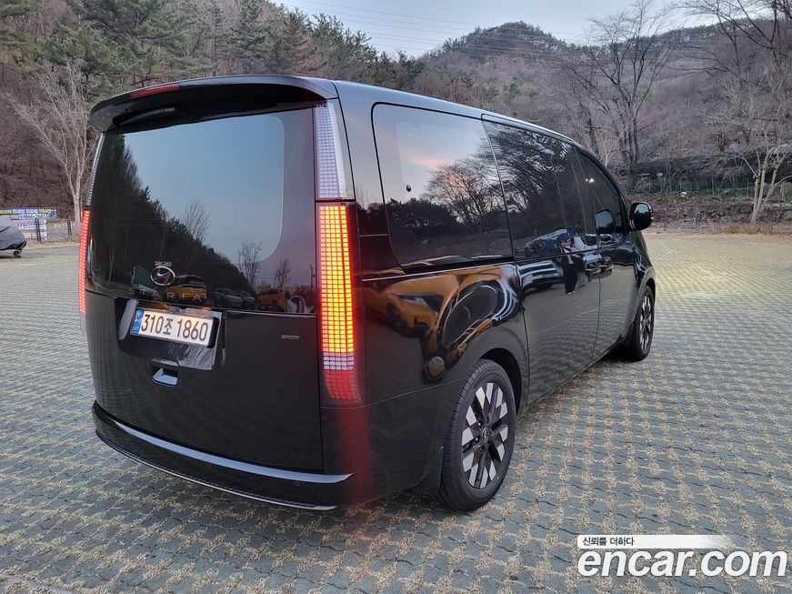 Hyundai Staria 2022