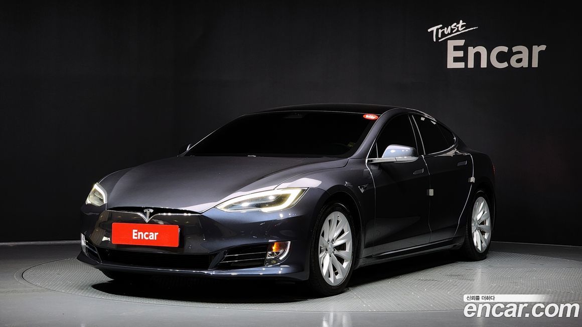 Tesla Model S 2018