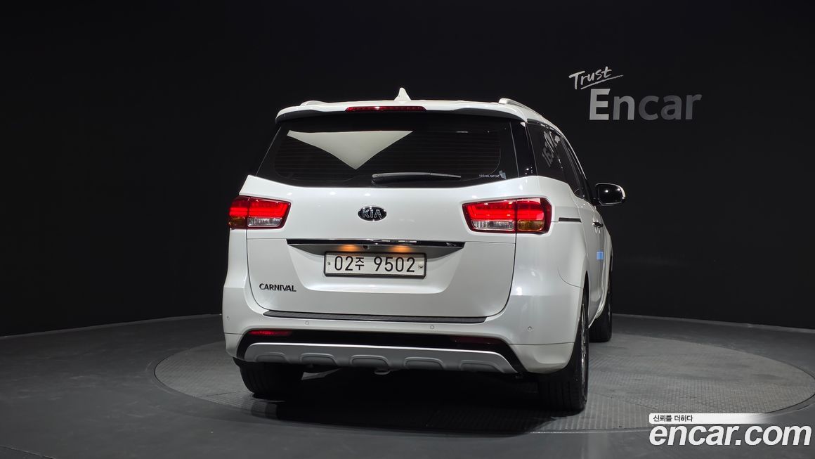 Kia Canival 2018