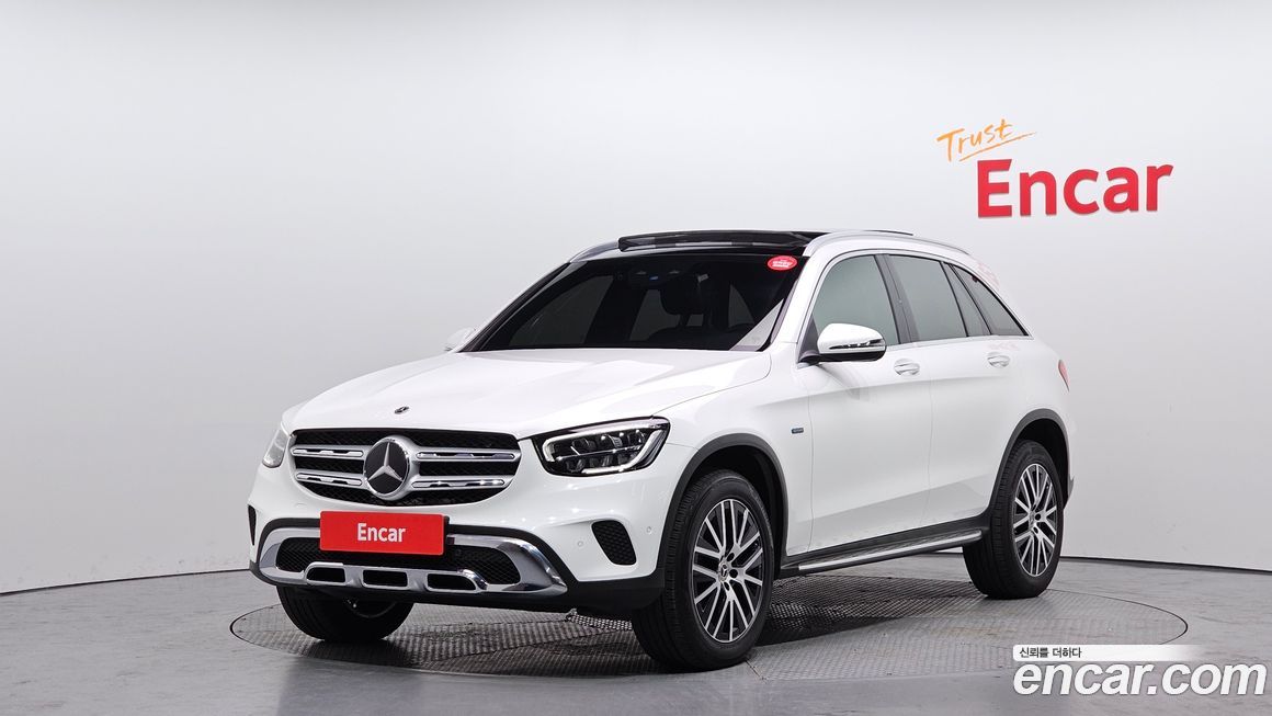 Mercedes-Benz GLC-Class 2021