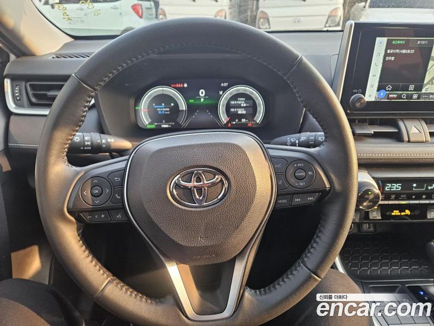 Toyota RAV4 2024